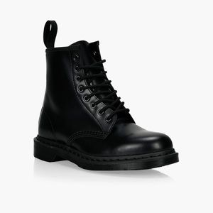 Mono Black Dr. Martens